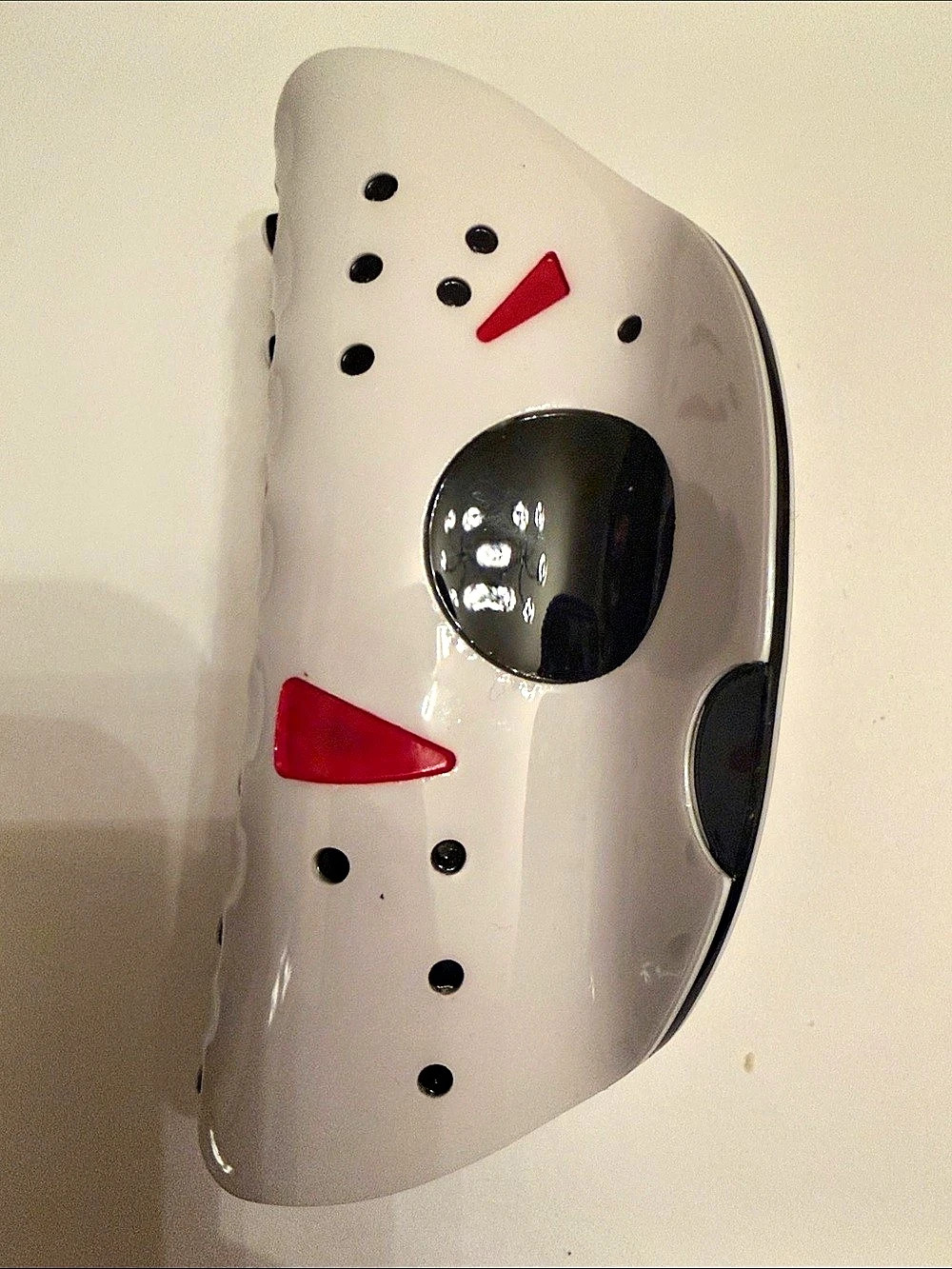 Friday the 13th Jason Mask Claw Hair Clip White & Black